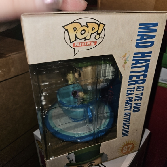 Funko Mad Tea Party Ride - Mad Hatter & Alice - Picture 3 of 11